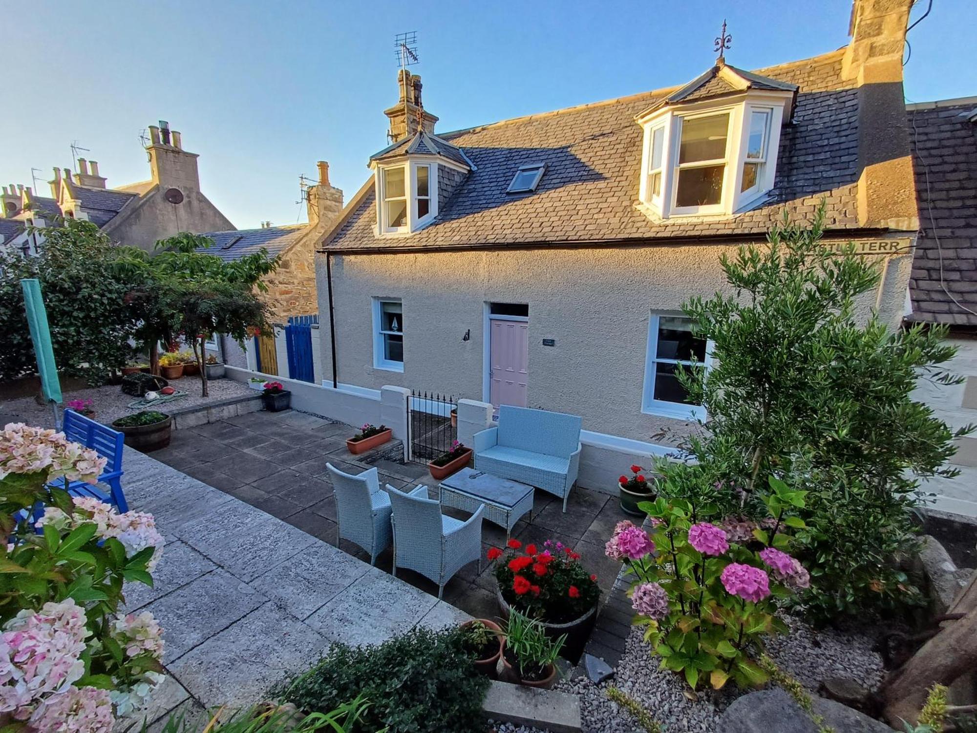Creel Cottage Cullen Exterior photo